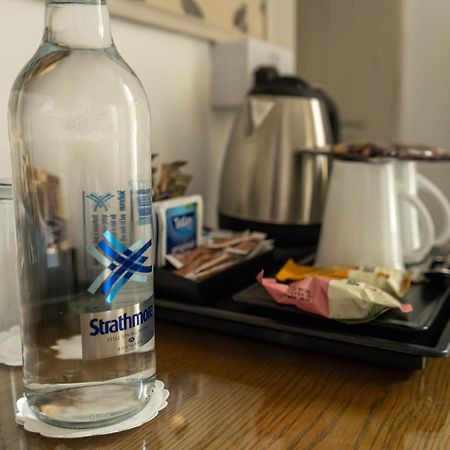 Western Isles Hotel Tobermory Bagian luar foto