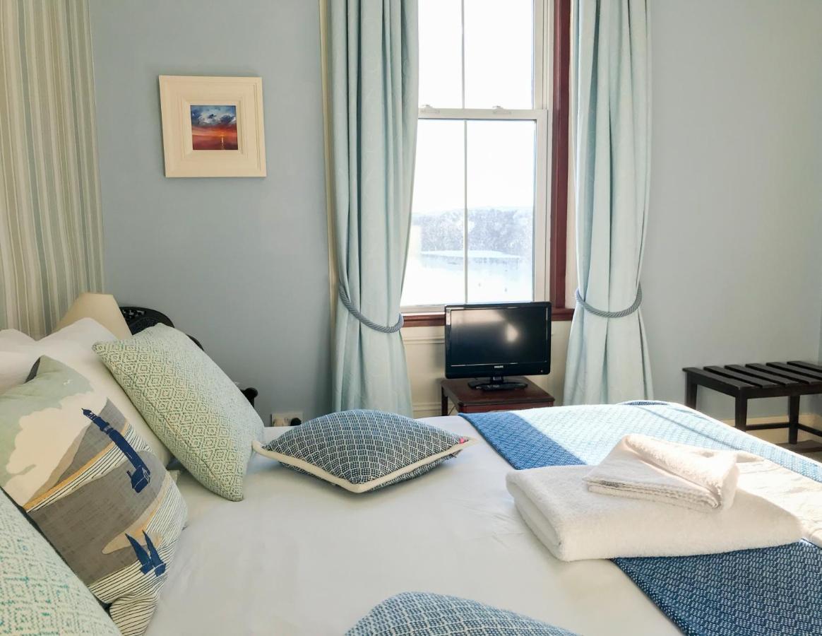 Western Isles Hotel Tobermory Bagian luar foto