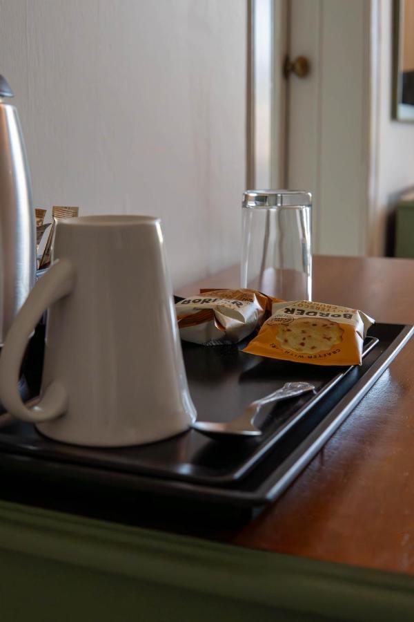 Western Isles Hotel Tobermory Bagian luar foto